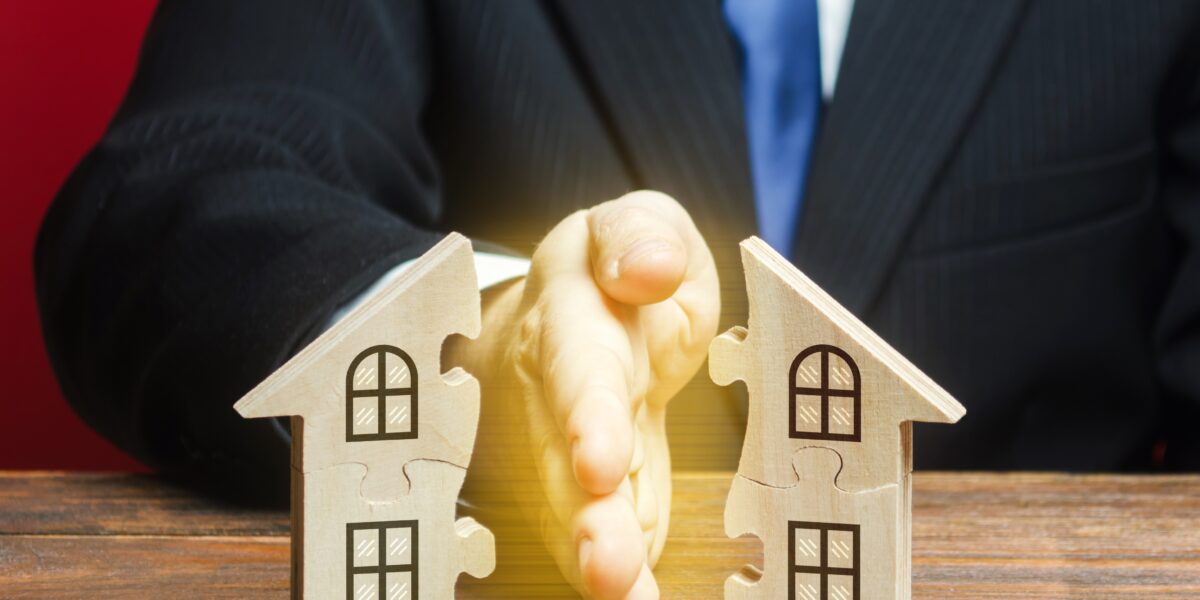 ΜΕφΠειρ 134/2021 Κοινωνία – Συμφωνία συζύγων περί αποκλεισμού λύσης και μεταβίβασης ψιλής κυριότητας στα τέκνα – Τύπος – Καταχρηστική άσκηση δικαιώματος